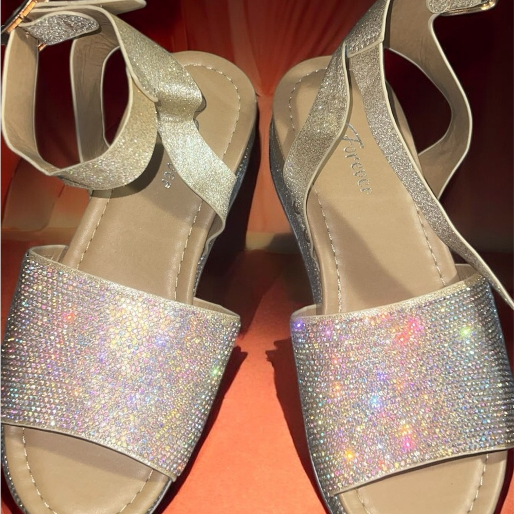 Forever 21 Women's Sparkling Silver Sandals